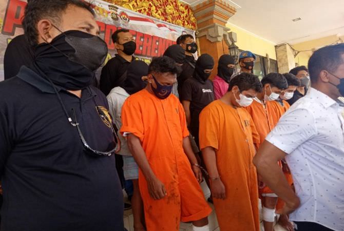 Cekik Korban Saat Kepergok Curi Laptop, Duet Brutal Ini Didor Polisi