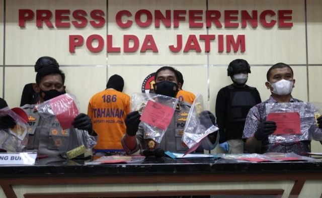 Polisi Tangkap Kurir yang Bawa Kabur Emas Batangan Senilai Rp 6 M