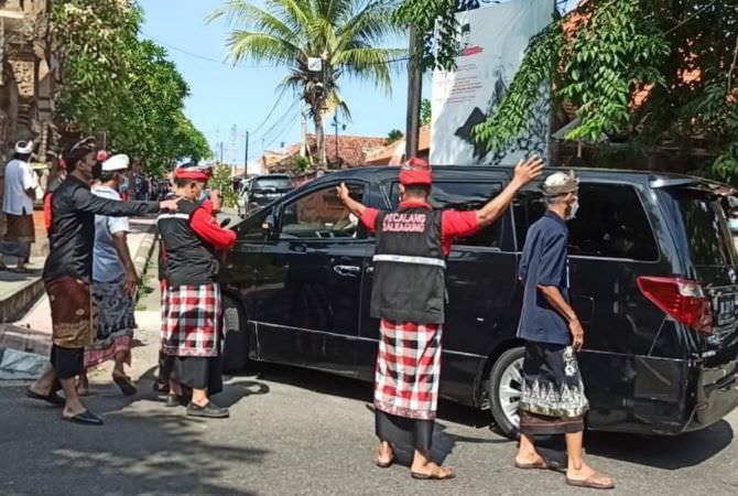 Sudhi Wadani Sukmawati Berlangsung Tertutup, Banyak Tamu Putar Arah