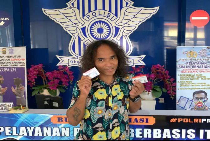 Vokalis Slank Datangi Polresta Denpasar, Ada Apa?