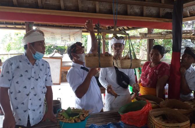 Simbol Syukur, Penyucian Bhuana Agung dan Penyambutan Leluhur
