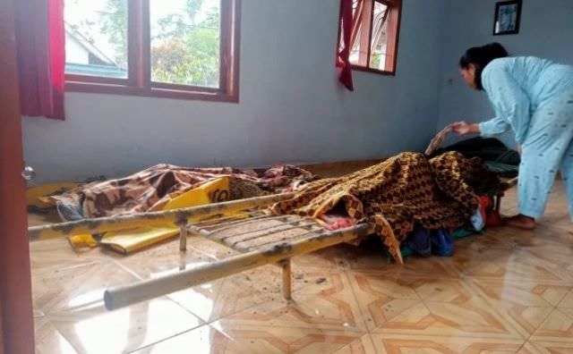 Enggan Tinggalkan Ibu, Rumini Tewas Berpelukan Dikubur Abu Semeru