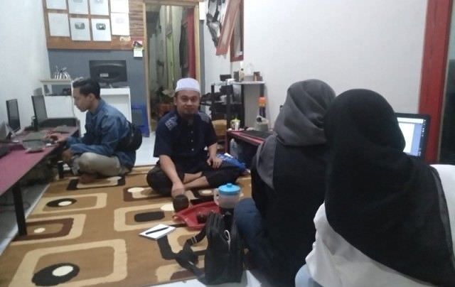 Jadi Pelopor Kampung Youtuber, Tamatan SMA “Ngajar” di Kampus