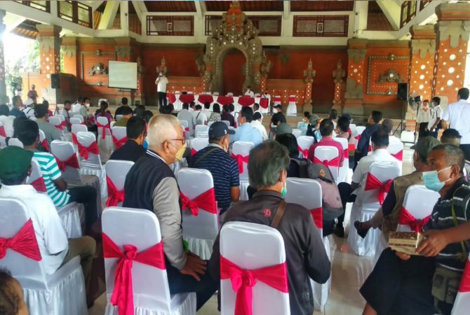 KONSULTASI : konsultasi publik kedua persiapan lahan tol Gilimanuk-Mengwi di Gedung Kesenian I Ketut Maria, Rabu (19/1). (Istimewa)