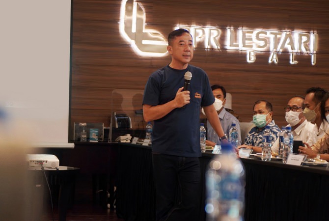 RAPAT KINERJA: Rapat Umum Pemegang Saham (RUPS) PT BPR Lestari Bali diselenggarakan pada Sabtu (22/1), bertempat di BPR Lestari Super Branch Sanur. (ISTIMEWA)