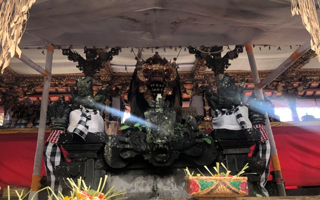 NYEJER: Pura Dalem Sakti Sarwa Sidhi nyejer selama 42 hari selama sasih kapitu sampai kawulu. (I WAYAN ADI PRABAWA/BALI EXPRESS)