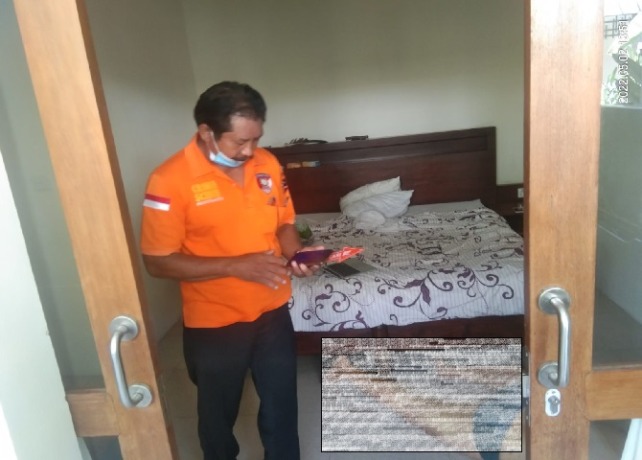 TERBUJUR KAKU: Andres ditemukan dalam keadaan telungkup shdah terbujur kaku. (ISTIMEWA)