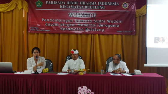 WORKSHOP: Workshop Sudhi Wadani di Kecamatan Buleleng, Minggu (22/5). I Putu Mardika/Bali Express
