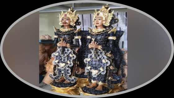 PRARAGA: Uang kepeng (pis bolong) dirangkai dalam bentuk praraga. Ist