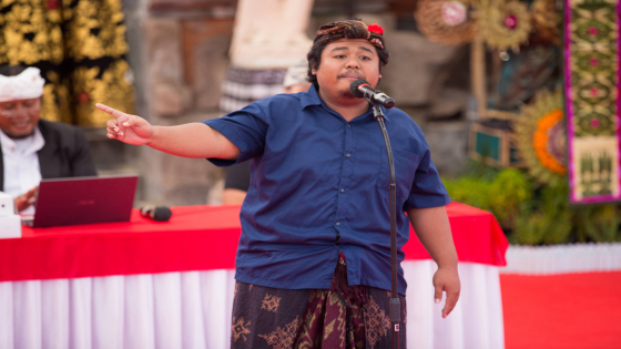 CERITA: Kriyaloka (Lokakarya) Masatua Bali atau bercerita di Kalangan Angsoka, Taman Budaya Provinsi Bali. Agung Bayu/Bali Express