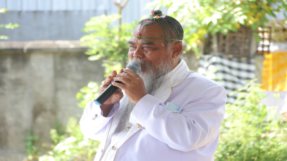 Ida Pandita Mpu Nabe Dwija Witaraga Sanyasa.I Putu Mardika/Bali Express