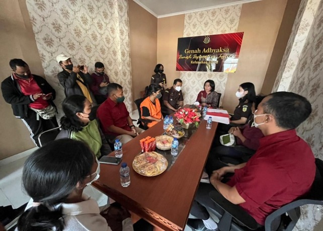 RJ : Pemberian RJ di Genah Adhyaksa, Ubud, oleh Kejari Gianyar. (istimewa)