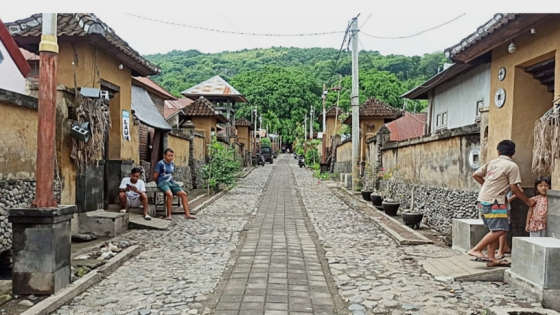 JULAH : Suasana di Desa Julah, yang punya tradisi upacara Matuwun. Putu Mardika/Bali Express