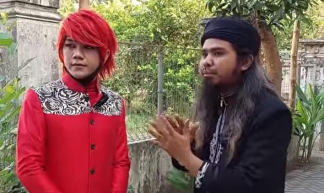 Pesulap Merah Marcel Radhival dan Gus Samsudin.