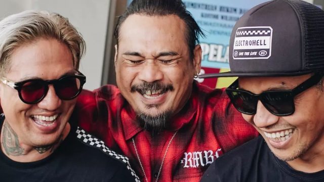 PERSONEL SID: Jerinx dan dua rekannya, Bobby dan Eka.