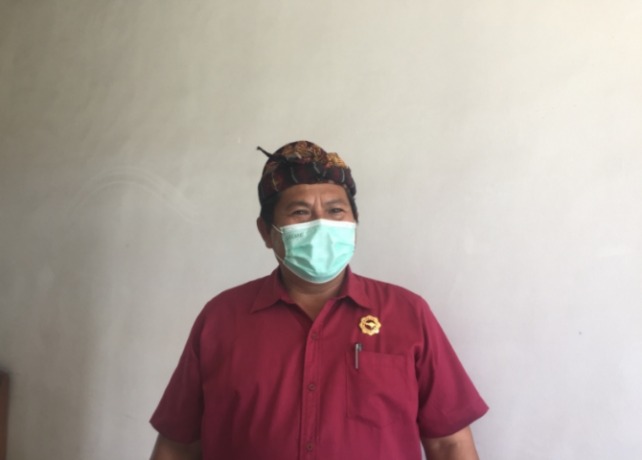 Bendesa Adat Canggu Wayan Suarsana. (Resa Kertawedangga/Bali Express)