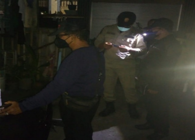DUKTANG : Sidak yang dilakukan petugas gabungan di wilayah padat duktang, Margasengkala, Desa Bedulu, Blahbatuh, Gianyar. (ISTIMEWA)