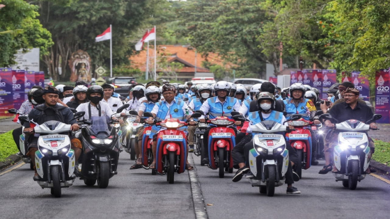 KONVERSI : Parade kendaraan listrik di Nusa Dua, Badung, Kamis (1/9). Ist