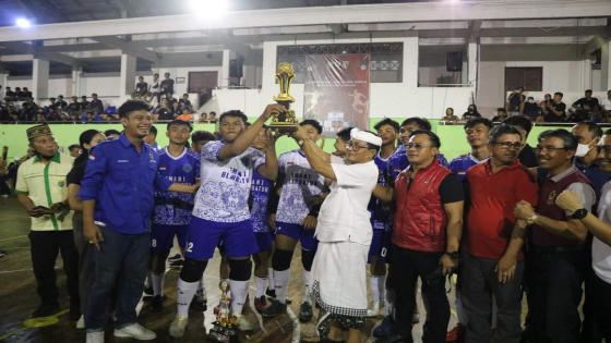 JUARA : SMAN 1 Blahbatuh sukses menjadi juara Liga Futsal Pelajar Gianyar 2022. Ist