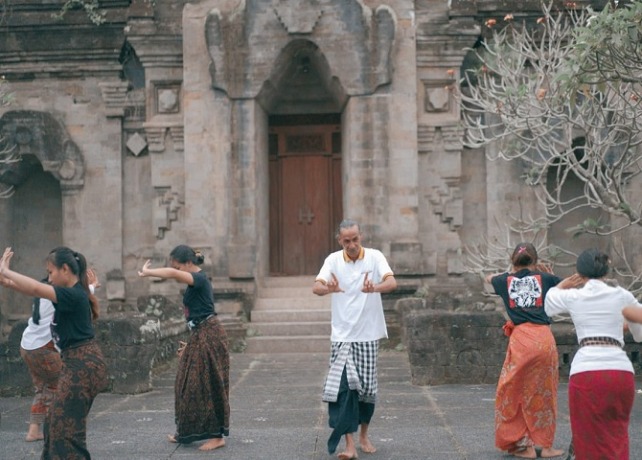 LATIHAN : Latihan yang di Njana Tilem Museum, Mas, Ubud. (ISTIMEWA)