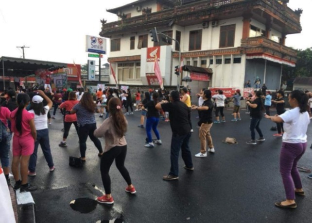 DIRINDUKAN : Suasana CFD di Kota Gianyar sebelum pandemi. (ISTIMEWA)