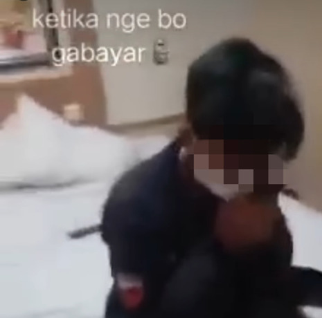 remaja dimarahi karena tak bayar Open BO