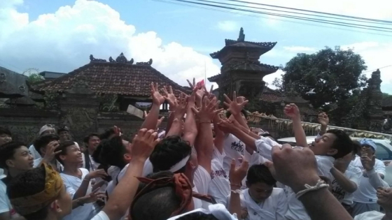 MASURYAK: Tradisi Masuryak dilestarikan secara turun-temurun oleh warga Banjar Gede, Desa Bongan, Tabanan. Ist