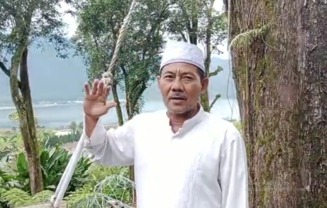 Pimpinan Pondok Pesantren Darul Hikmah Albantani Cilegon Banten, KH. Edi M. Alhikmah, MLi.