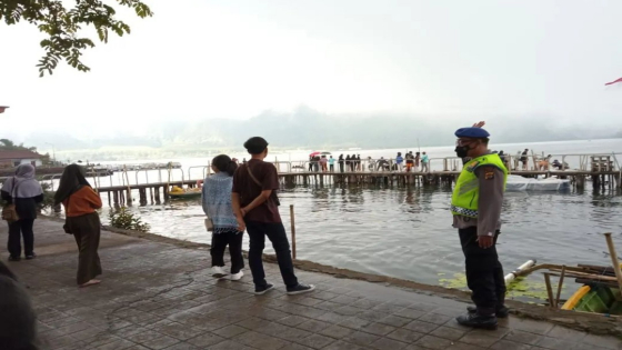 DERMAGA : Suasana di Dermaga Bedugul yang lama beberapa waktu lalu.  Ist