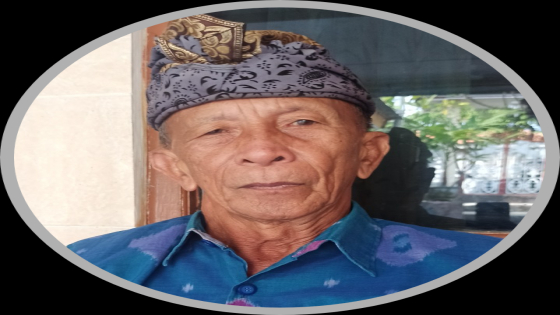 Penyusun Kalender Bali Gede Marayana (I Putu Mardika/Bali Express)