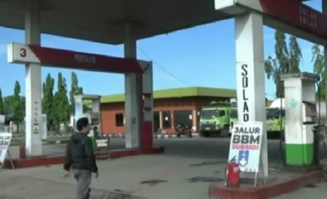 SPBU Desa Sugihwaras Tuban.
