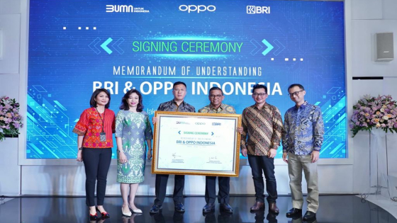 BRI-OPPO : BRI resmi kerja sama dengan Oppo Indonesia, ditandai dengan penandatanganan Memorandum of Understanding (MoU) antara Director of Institutional and Wholesale Business BRI Agus Noorsanto dengan Director PT World Innovative Telecommunication Wang