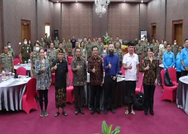 SINERGITAS : Sinergitas penguatan Aparatur Satuan Polisi Pamong Praja dalam upaya penegakan Perda. (ISTIMEWA)