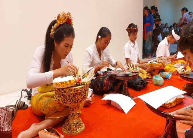 LOMBA : Sejumlah lomba yang digelar dalam memperingati Bulan Bahasa Bali. (ISTIMEWA)