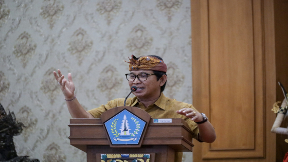 BULAN BAHASA : Sekda Badung Wayan Adi Arnawa membuka Bulan Bahasa Bali Kabupaten Badung Tahun 2023 di Balai Budaya Giri Nata Mandala Puspem Badung, Kamis (2/2). Prokompim Setda Badubg For Bali Express