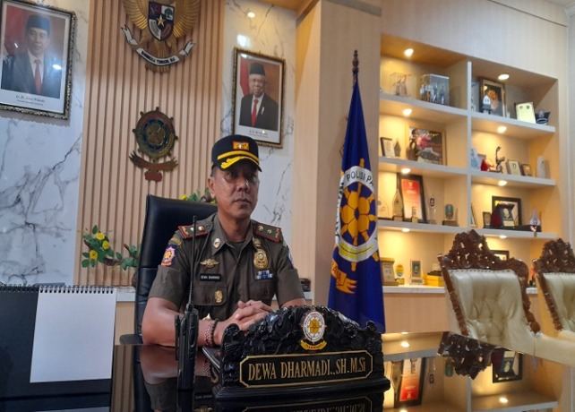 Kepala Satuan Polisi Pamong Praja (Satpol PP) Provinsi Bali, Dewa Nyoman Rai Dharmadi. (AGUS ADEGRANTIKA/BALI EXPRESS)