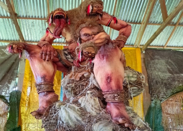 UNIK : Ogoh-ogoh Sad Ripu karya STT. Yowana Gang Beten Timbul Desa Kubutambahan. (DIAN SURYANTINI/BALI EXPRESS)