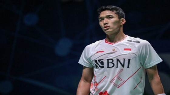 KALAH : Tunggal putra Indonesia Jonatan Christie kalah dua gim langsung dari Weng Hong Yang (Tiongkok) pada babak pertama All England 2023, Rabu (15/3) malam waktu Birmingham. (PBSI)