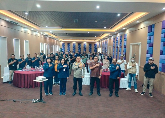 EDUKASI: Polda Bali memberikan pemahaman terkait menanggulangi bahaya hoax, ujaran kebencian, hingga propaganda menjelang Pemilu 2024. (ISTIMEWA)