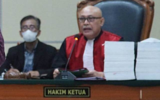 Hakim Ketua Cokorda Gede Arthana.