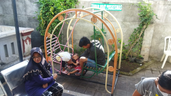 PERMAINAN ANAK : Wahana permainan anak di Ruang Publik sebagai fasilitas dari Pemkab Buleleng menuju KLA (Kabupaten Layak Anak). Dian Suryantini/Bali Express