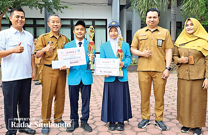 BANGGA : Perwakilan siswa-siswi SMPN 4 Situbondo pendapatkan apresiasi dan penghargaan dari Dinas Pendidikan dan Kebudayaan Kabupaten  Situbondo