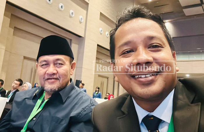 RAPAT PENTING: Ketua PBH-DPC Peradi, Supriyono,SH.,MH bersama Ketua DPC Peradi, Khoirul Anwar&nbsp; saat mengikuti Rakernas Peradi, di Solo, Jumat (8/12) lalu.
