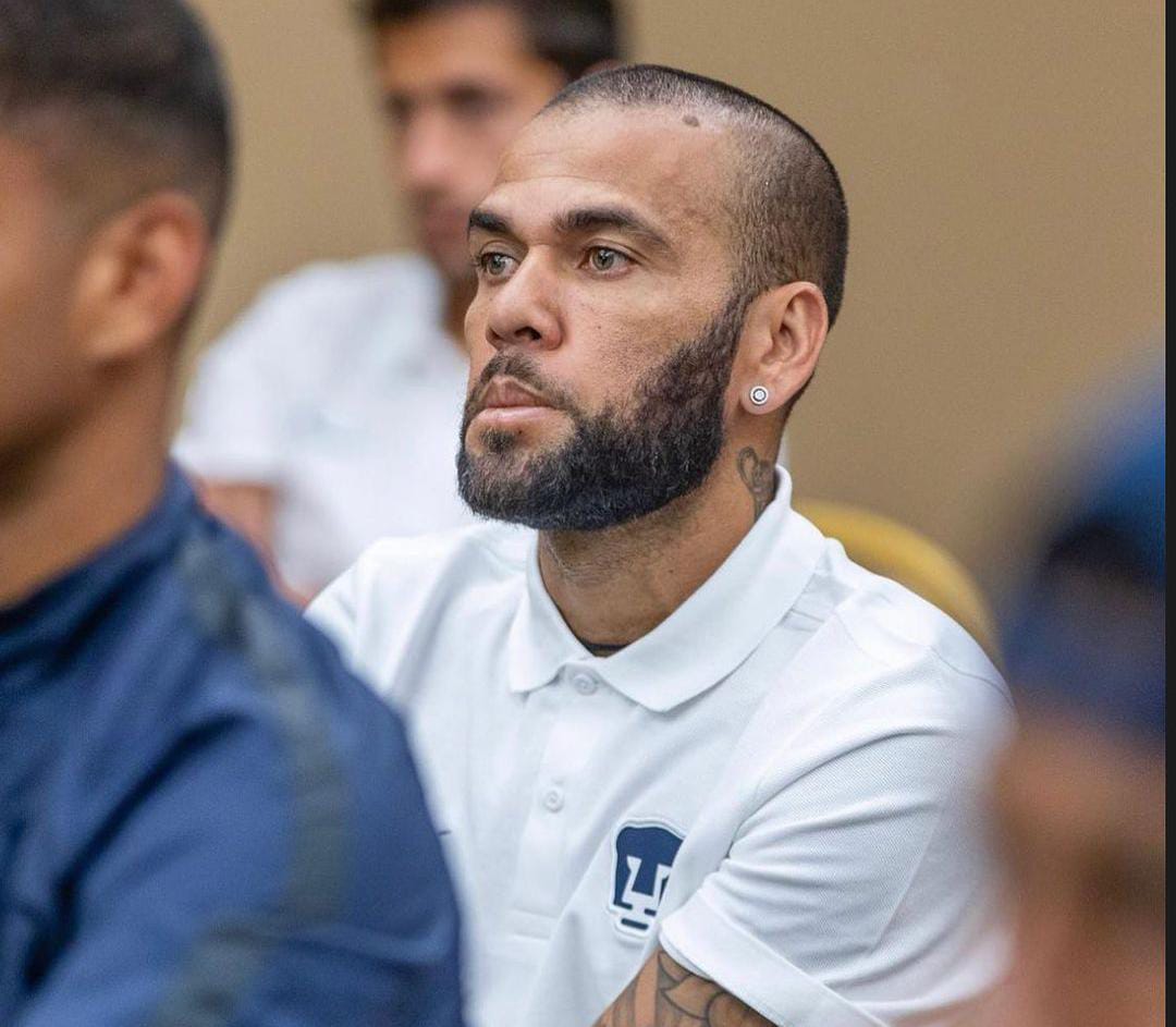 Legenda Barcelona, Dani Alves terancam hukuman penjara sembilan tahun akibat pelecehan seksual