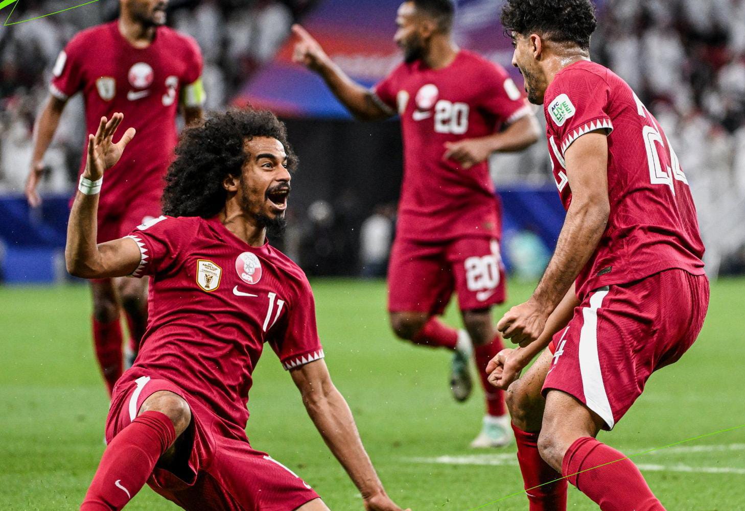 Pemain timnas Qatar merayakan gol ke gawang Ian dalam pertandingan semifinal Piala Asia 2023,Rabu (7/2)