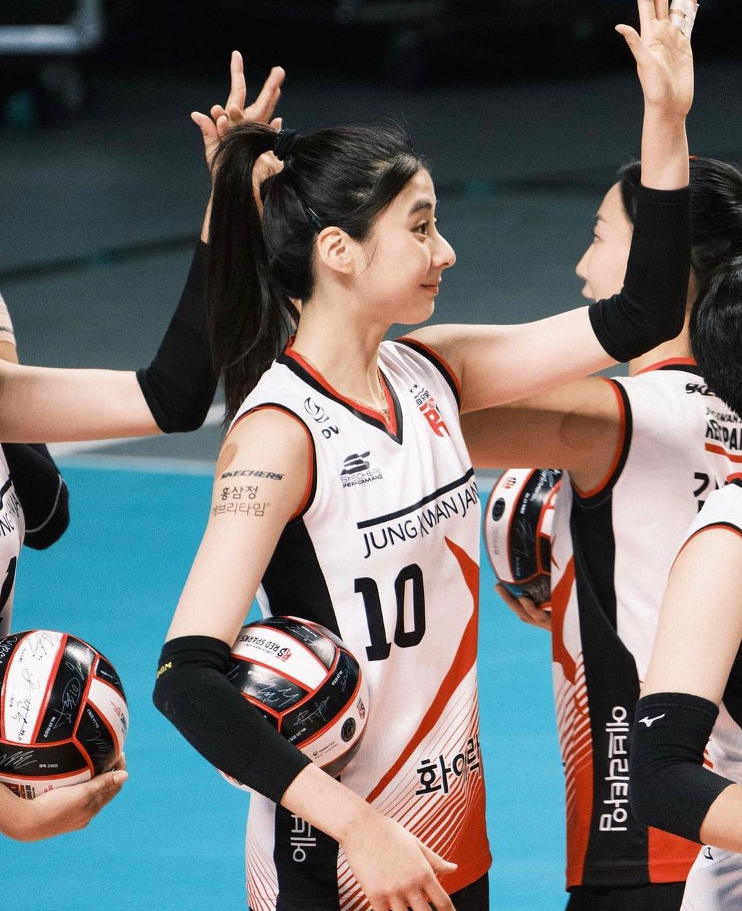 TEMAN MEGAWATI : Park Hye Min saat berseragam Resd Spark