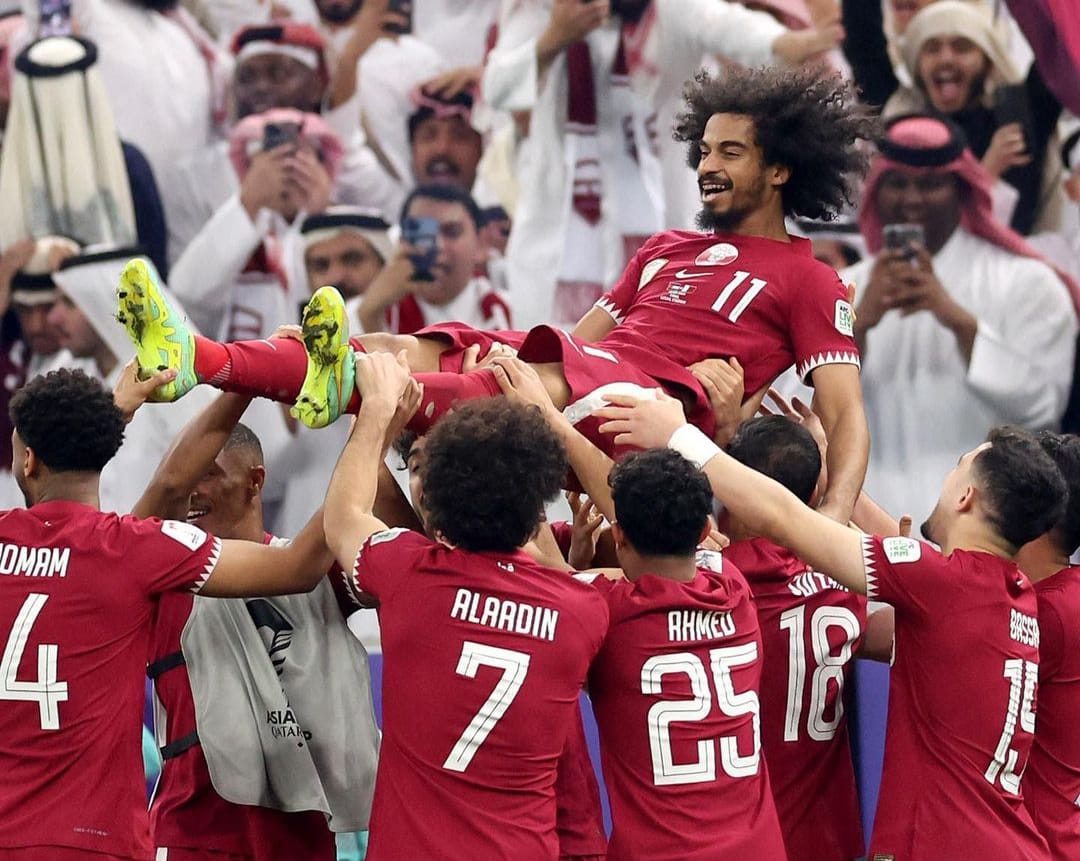 MVP dan Top Skor Piala Asia 2023, Akram Afif diangkat oleh rekan setimnya.