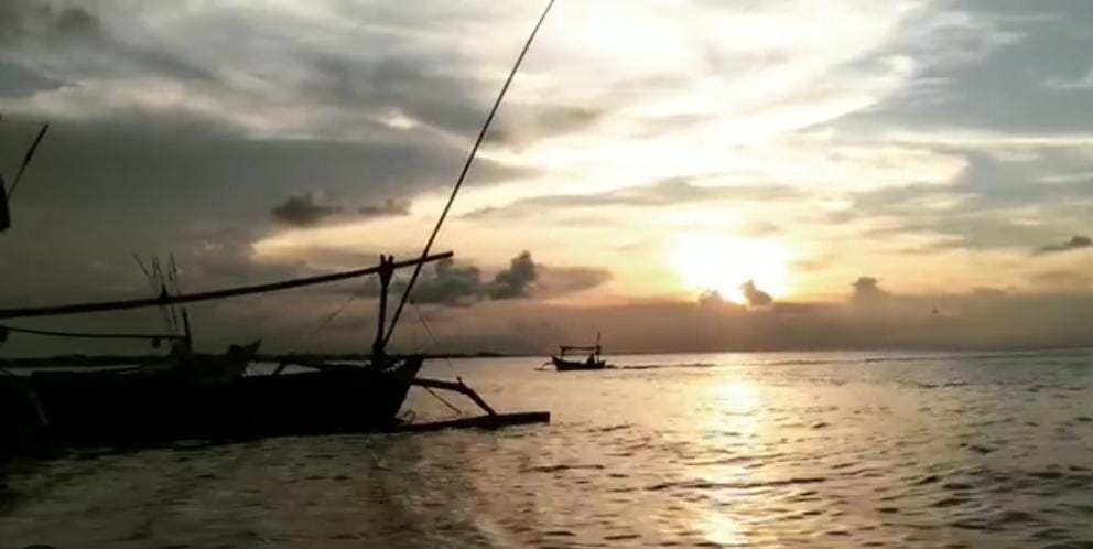 Kawasan perairan Banongan, Kecamatan Asembagus, Situbondo, salah satu spot favorit pemancing.
