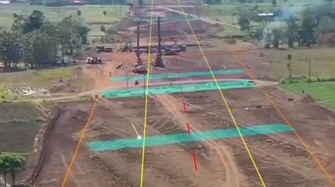 Tangkapan layar pengerjaan tol Probowangi di Banyuglugur Situbondo