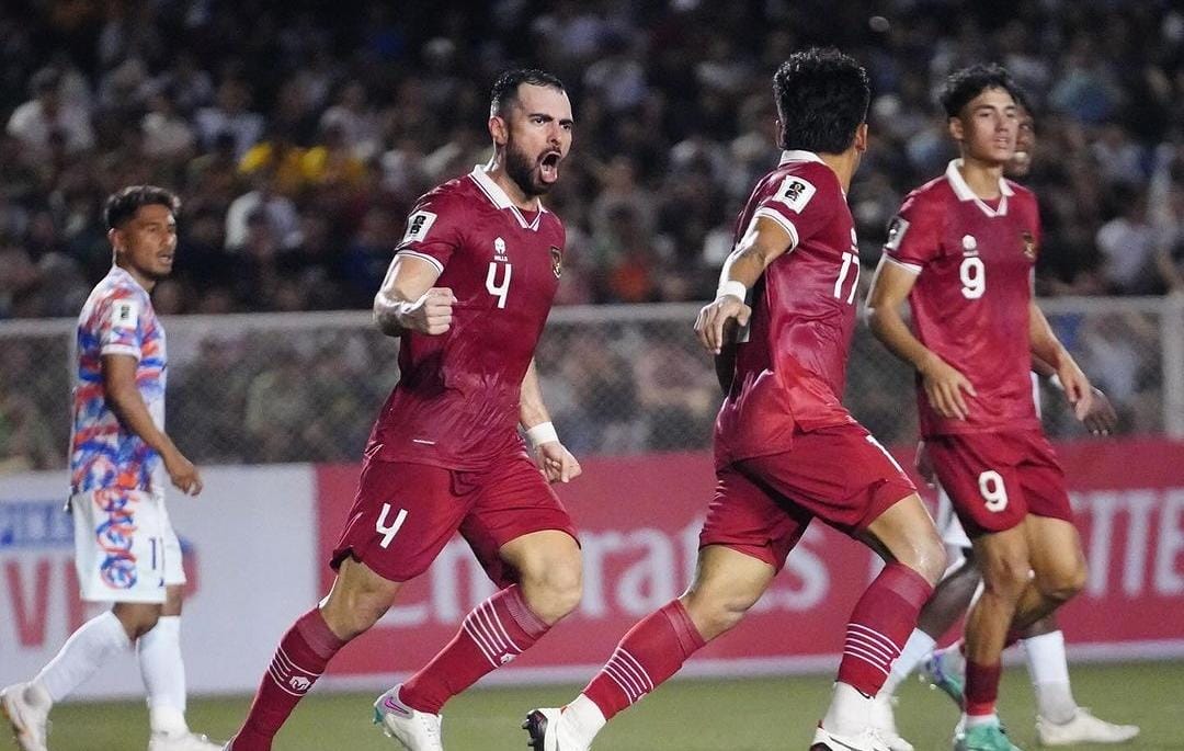 Pemain Timnas Indonesia, Jordi Amat saat laga kontra Filipina November lalu. (ig @jordiamat5)
